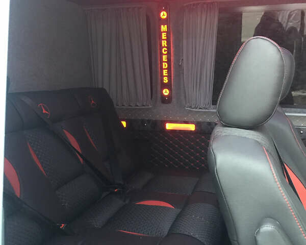 Серый Мерседес Sprinter, объемом двигателя 2.3 л и пробегом 445 тыс. км за 30000 $, фото 9 на Automoto.ua