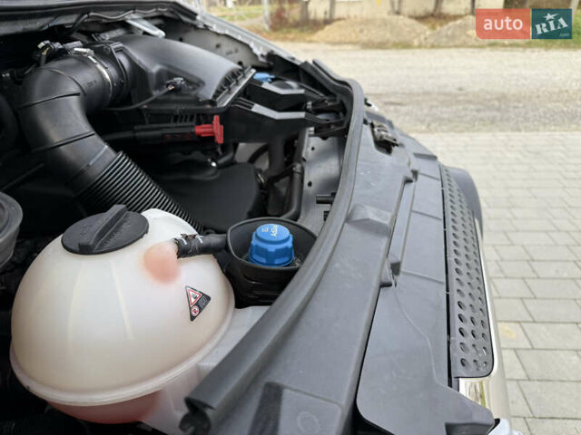 Серый Мерседес Sprinter, объемом двигателя 0 л и пробегом 290 тыс. км за 27500 $, фото 20 на Automoto.ua