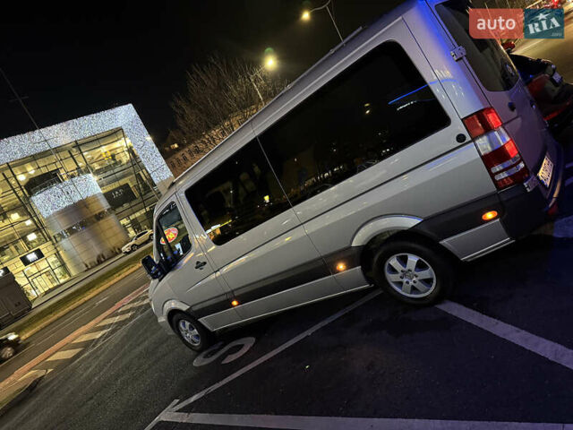 Серый Мерседес Sprinter, объемом двигателя 2.14 л и пробегом 306 тыс. км за 23500 $, фото 13 на Automoto.ua