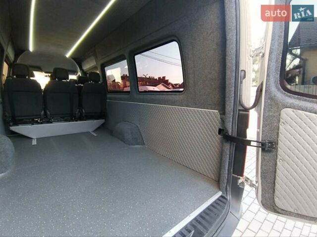 Серый Мерседес Sprinter, объемом двигателя 2.14 л и пробегом 330 тыс. км за 29300 $, фото 34 на Automoto.ua