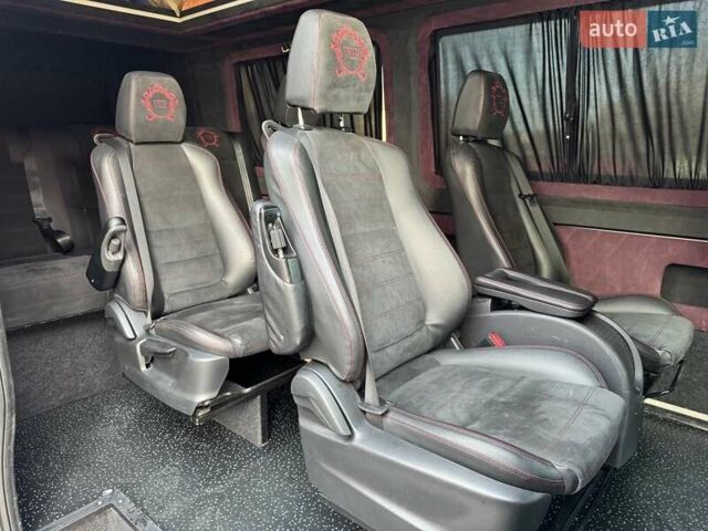 Серый Мерседес Sprinter, объемом двигателя 2.99 л и пробегом 800 тыс. км за 29990 $, фото 5 на Automoto.ua