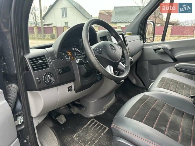 Серый Мерседес Sprinter, объемом двигателя 3 л и пробегом 465 тыс. км за 36946 $, фото 11 на Automoto.ua