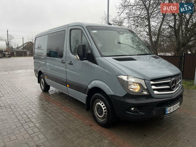 Серый Мерседес Sprinter, объемом двигателя 2.2 л и пробегом 285 тыс. км за 18000 $, фото 3 на Automoto.ua