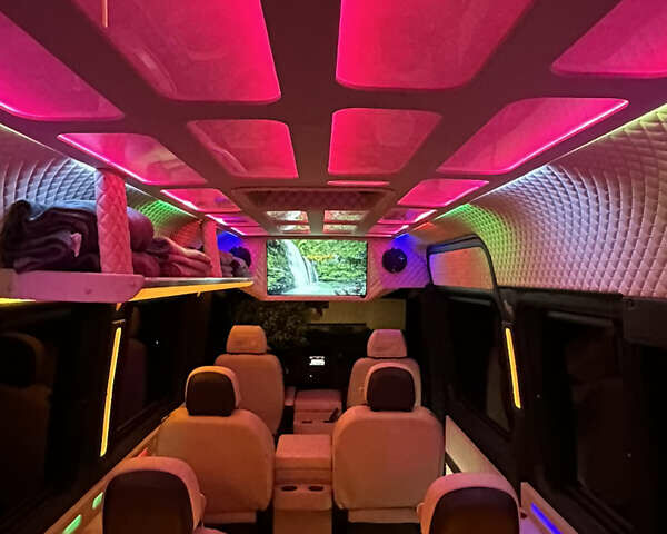 Сірий Мерседес Sprinter, об'ємом двигуна 2.99 л та пробігом 182 тис. км за 45400 $, фото 46 на Automoto.ua