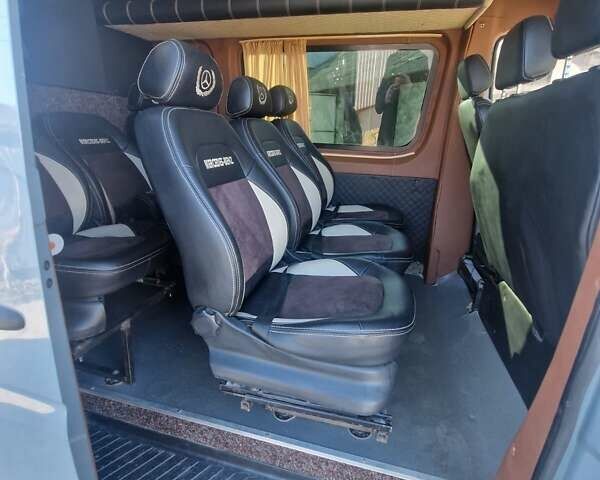 Серый Мерседес Sprinter, объемом двигателя 3 л и пробегом 400 тыс. км за 28880 $, фото 11 на Automoto.ua