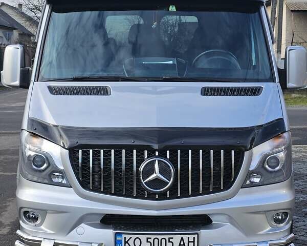 Сірий Мерседес Sprinter, об'ємом двигуна 3 л та пробігом 650 тис. км за 38700 $, фото 51 на Automoto.ua