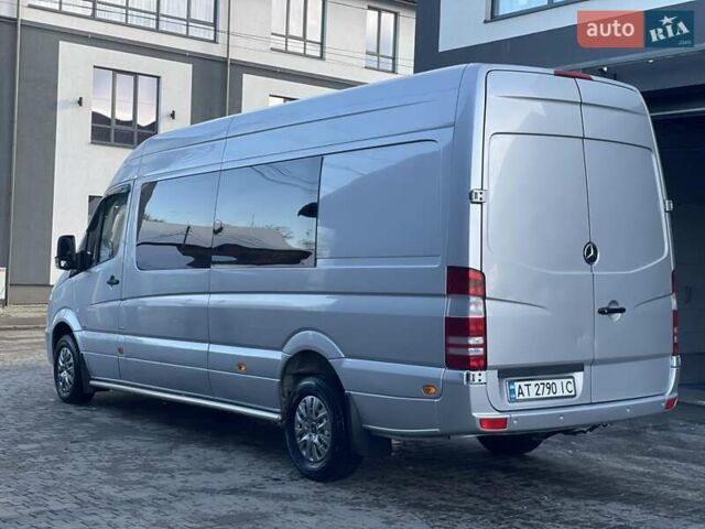 Серый Мерседес Sprinter, объемом двигателя 0 л и пробегом 400 тыс. км за 26888 $, фото 11 на Automoto.ua