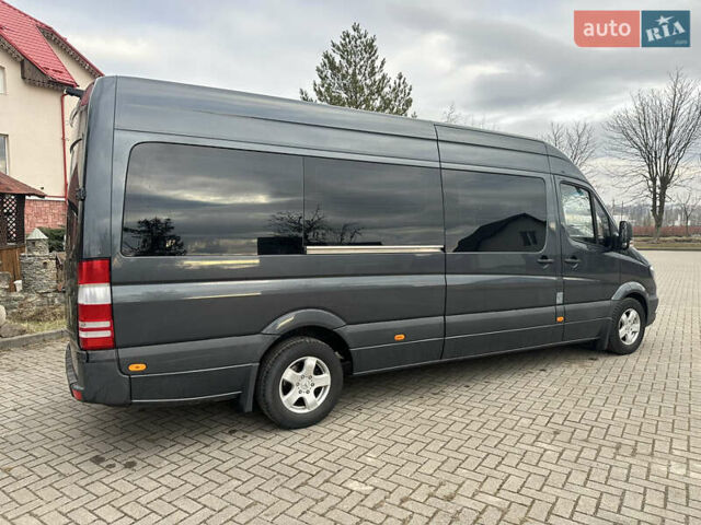 Серый Мерседес Sprinter, объемом двигателя 3 л и пробегом 465 тыс. км за 36946 $, фото 7 на Automoto.ua