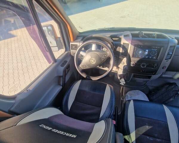 Серый Мерседес Sprinter, объемом двигателя 3 л и пробегом 400 тыс. км за 28880 $, фото 14 на Automoto.ua