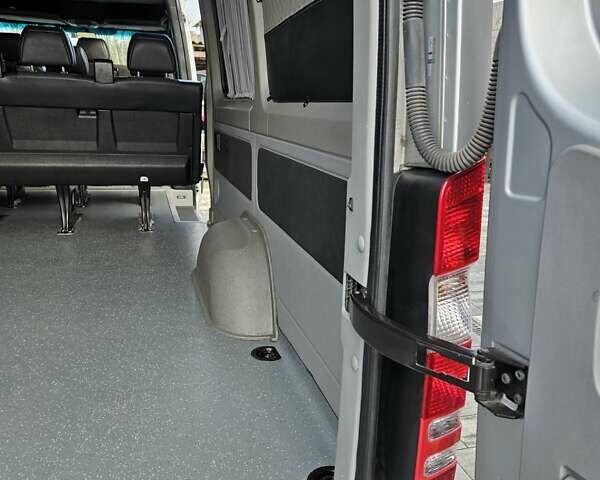 Серый Мерседес Sprinter, объемом двигателя 3 л и пробегом 650 тыс. км за 38700 $, фото 61 на Automoto.ua