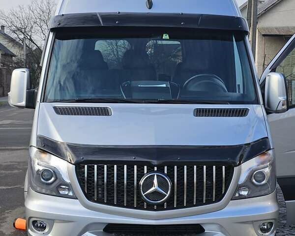 Сірий Мерседес Sprinter, об'ємом двигуна 3 л та пробігом 650 тис. км за 38700 $, фото 1 на Automoto.ua