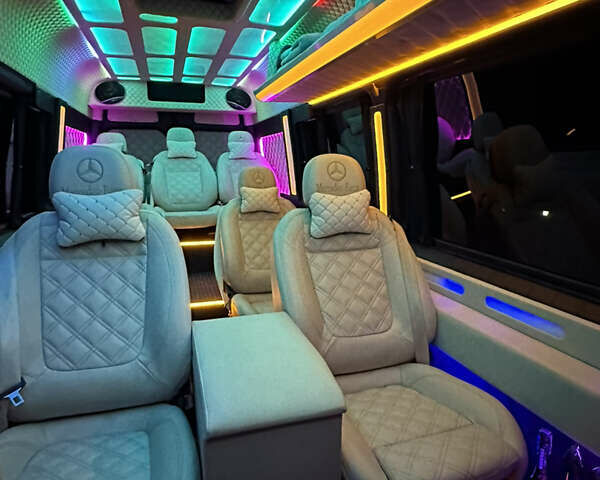 Сірий Мерседес Sprinter, об'ємом двигуна 2.99 л та пробігом 182 тис. км за 45400 $, фото 39 на Automoto.ua