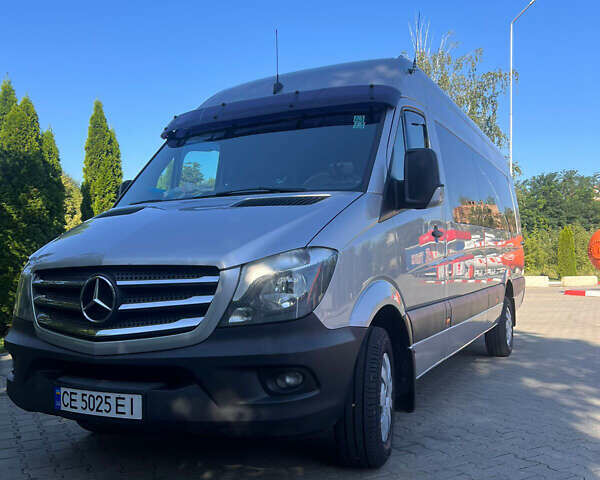Серый Мерседес Sprinter, объемом двигателя 2.14 л и пробегом 643 тыс. км за 35762 $, фото 1 на Automoto.ua
