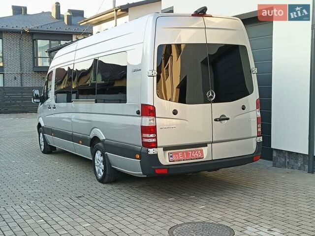 Серый Мерседес Sprinter, объемом двигателя 2.14 л и пробегом 330 тыс. км за 29300 $, фото 10 на Automoto.ua