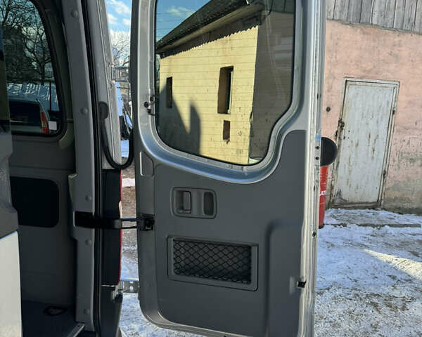 Серый Мерседес Sprinter, объемом двигателя 2.9 л и пробегом 590 тыс. км за 38300 $, фото 16 на Automoto.ua
