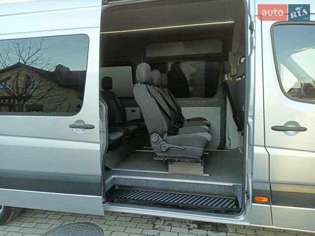 Серый Мерседес Sprinter, объемом двигателя 2.14 л и пробегом 330 тыс. км за 29300 $, фото 23 на Automoto.ua