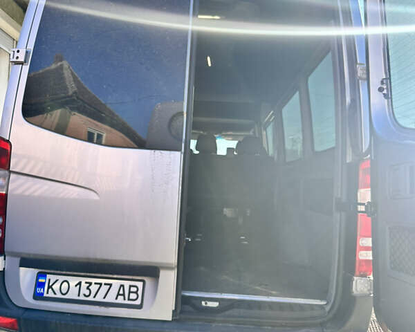 Серый Мерседес Sprinter, объемом двигателя 2.9 л и пробегом 590 тыс. км за 38300 $, фото 28 на Automoto.ua