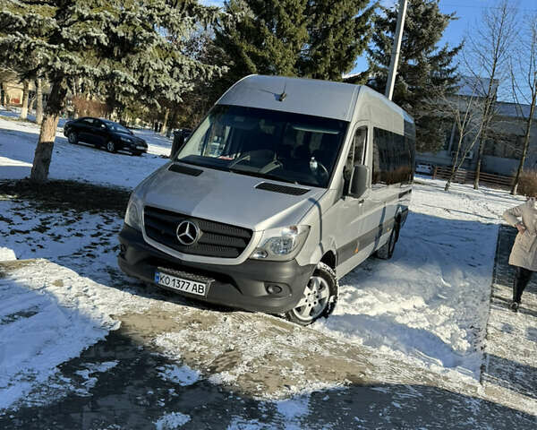 Серый Мерседес Sprinter, объемом двигателя 2.9 л и пробегом 590 тыс. км за 38300 $, фото 1 на Automoto.ua