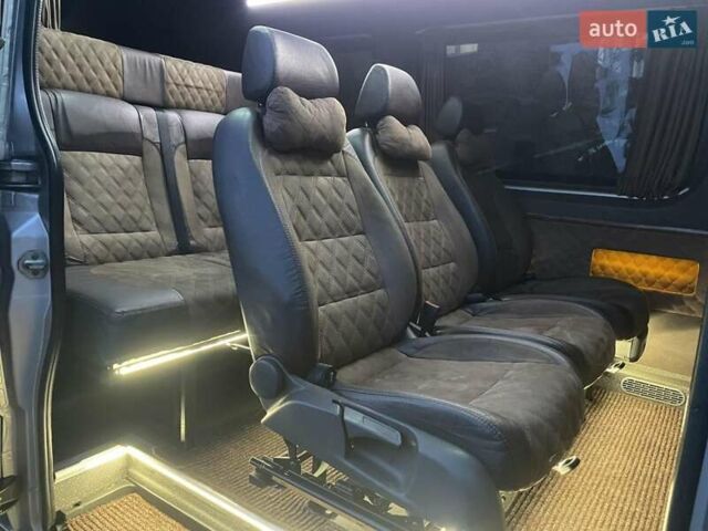 Серый Мерседес Sprinter, объемом двигателя 0 л и пробегом 400 тыс. км за 26888 $, фото 14 на Automoto.ua