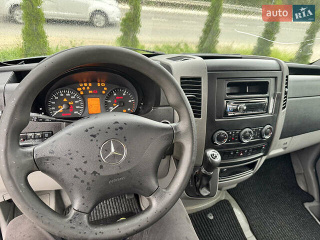 Серый Мерседес Sprinter, объемом двигателя 2.2 л и пробегом 650 тыс. км за 21500 $, фото 31 на Automoto.ua