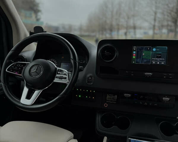 Серый Мерседес Sprinter, объемом двигателя 2.14 л и пробегом 258 тыс. км за 65000 $, фото 14 на Automoto.ua