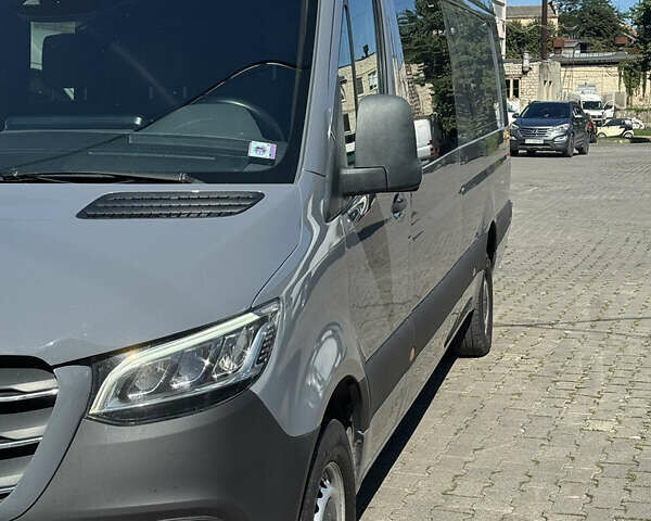 Серый Мерседес Sprinter, объемом двигателя 0 л и пробегом 450 тыс. км за 35106 $, фото 1 на Automoto.ua