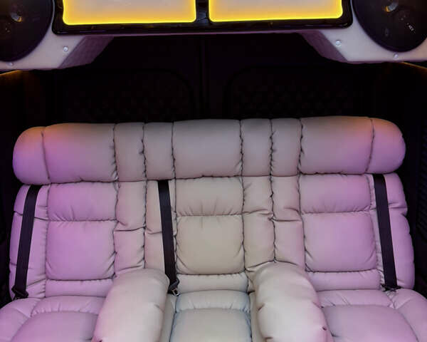 Серый Мерседес Sprinter, объемом двигателя 2.14 л и пробегом 258 тыс. км за 65000 $, фото 9 на Automoto.ua