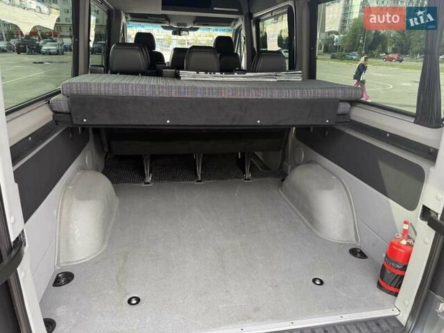Сірий Мерседес Sprinter, об'ємом двигуна 2.14 л та пробігом 43 тис. км за 46000 $, фото 15 на Automoto.ua