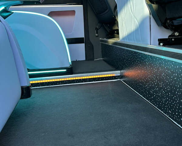 Сірий Мерседес Sprinter, об'ємом двигуна 2.14 л та пробігом 310 тис. км за 50900 $, фото 33 на Automoto.ua