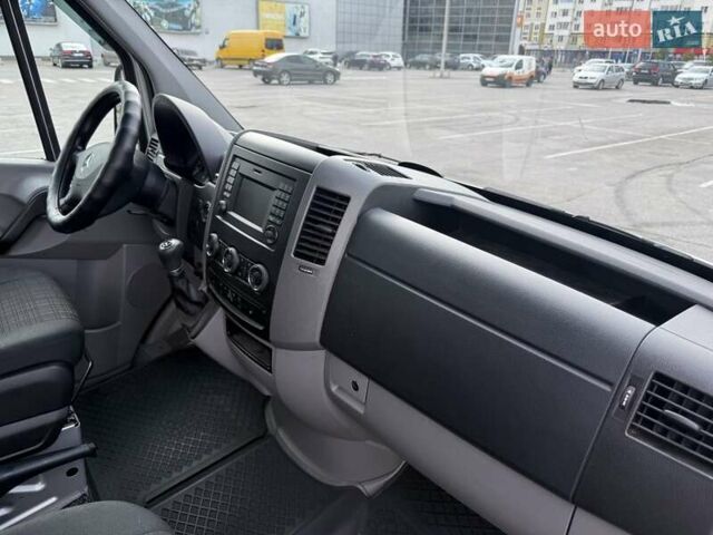 Сірий Мерседес Sprinter, об'ємом двигуна 2.14 л та пробігом 43 тис. км за 46000 $, фото 26 на Automoto.ua