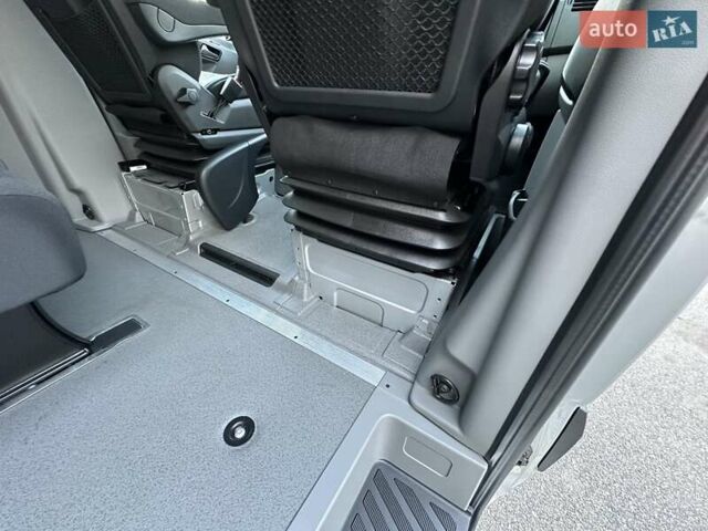 Сірий Мерседес Sprinter, об'ємом двигуна 2.14 л та пробігом 7 тис. км за 42900 $, фото 15 на Automoto.ua