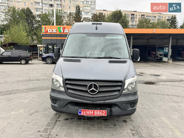Серый Мерседес Sprinter, объемом двигателя 2.2 л и пробегом 650 тыс. км за 21500 $, фото 2 на Automoto.ua