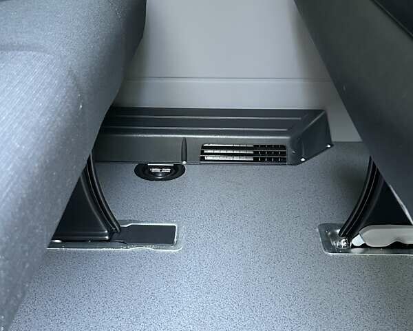 Сірий Мерседес Sprinter, об'ємом двигуна 2.14 л та пробігом 7 тис. км за 42900 $, фото 25 на Automoto.ua