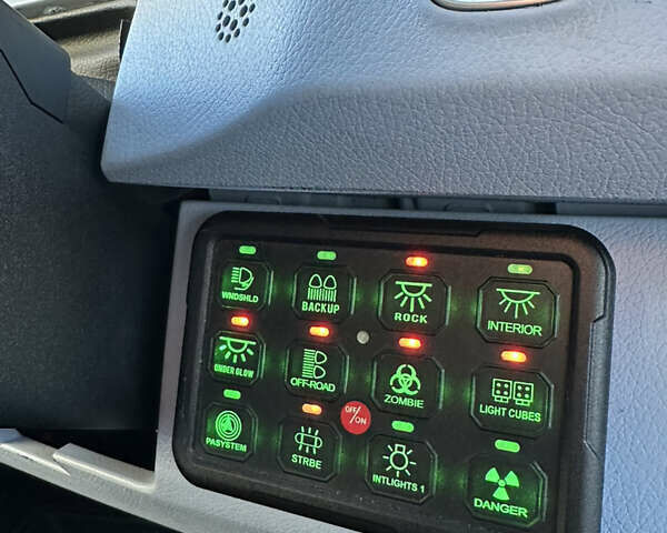 Сірий Мерседес Sprinter, об'ємом двигуна 2.14 л та пробігом 310 тис. км за 50900 $, фото 9 на Automoto.ua