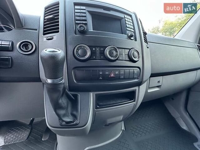 Сірий Мерседес Sprinter, об'ємом двигуна 2.14 л та пробігом 7 тис. км за 42900 $, фото 17 на Automoto.ua