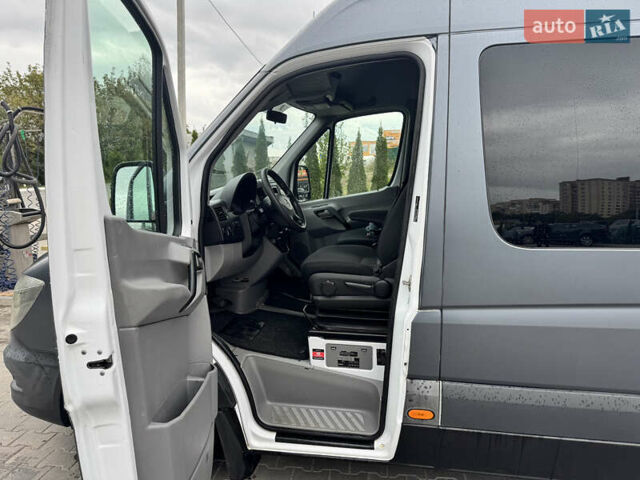 Серый Мерседес Sprinter, объемом двигателя 2.2 л и пробегом 650 тыс. км за 21500 $, фото 13 на Automoto.ua