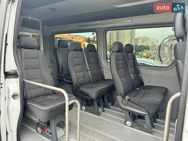 Серый Мерседес Sprinter, объемом двигателя 2.2 л и пробегом 650 тыс. км за 21500 $, фото 37 на Automoto.ua
