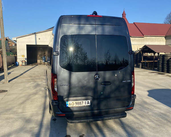 Серый Мерседес Sprinter, объемом двигателя 0 л и пробегом 292 тыс. км за 39000 $, фото 10 на Automoto.ua