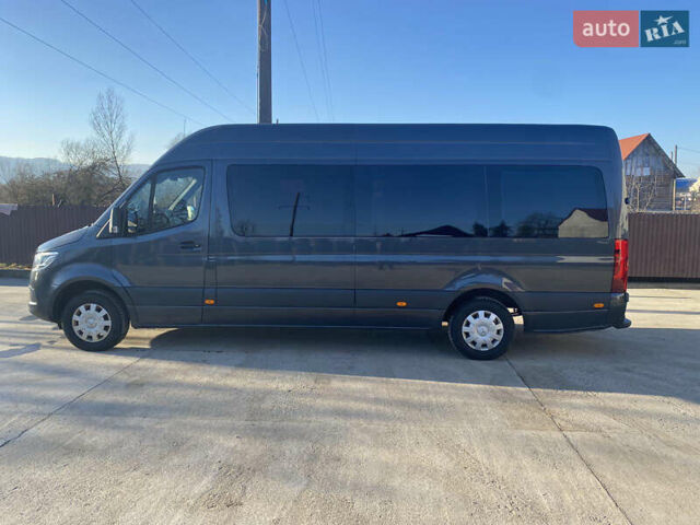 Серый Мерседес Sprinter, объемом двигателя 0 л и пробегом 292 тыс. км за 39000 $, фото 3 на Automoto.ua