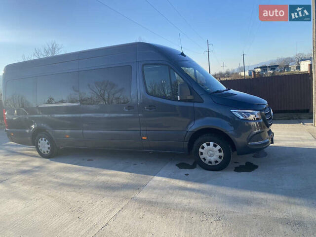 Серый Мерседес Sprinter, объемом двигателя 0 л и пробегом 292 тыс. км за 39000 $, фото 8 на Automoto.ua