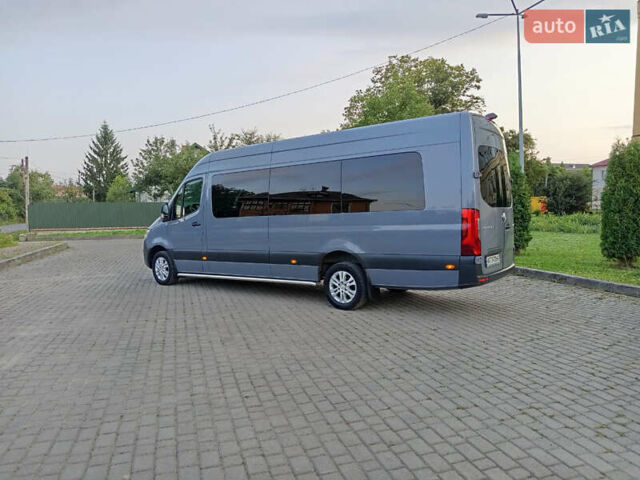 Серый Мерседес Sprinter, объемом двигателя 2.14 л и пробегом 622 тыс. км за 34399 $, фото 2 на Automoto.ua