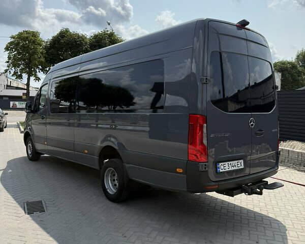 Серый Мерседес Sprinter, объемом двигателя 2.99 л и пробегом 246 тыс. км за 62000 $, фото 4 на Automoto.ua