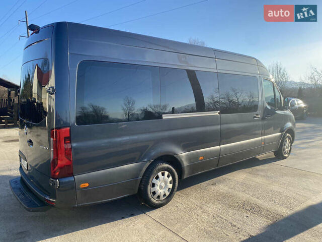 Серый Мерседес Sprinter, объемом двигателя 0 л и пробегом 292 тыс. км за 39000 $, фото 4 на Automoto.ua