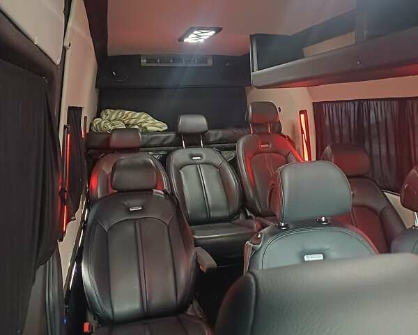 Серый Мерседес Sprinter, объемом двигателя 2.99 л и пробегом 120 тыс. км за 39700 $, фото 5 на Automoto.ua