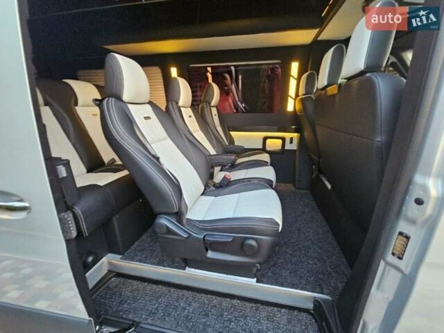 Серый Мерседес Sprinter, объемом двигателя 2.1 л и пробегом 237 тыс. км за 41500 $, фото 38 на Automoto.ua