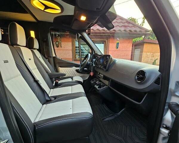 Серый Мерседес Sprinter, объемом двигателя 2.1 л и пробегом 237 тыс. км за 41500 $, фото 31 на Automoto.ua