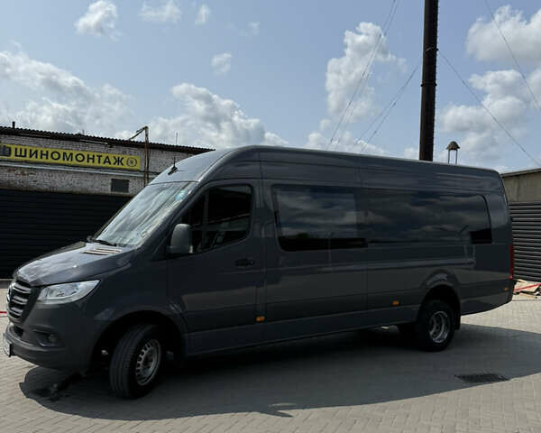 Серый Мерседес Sprinter, объемом двигателя 2.99 л и пробегом 246 тыс. км за 62000 $, фото 6 на Automoto.ua
