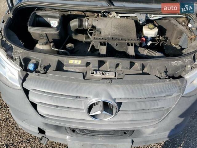 Серый Мерседес Sprinter, объемом двигателя 3 л и пробегом 129 тыс. км за 10000 $, фото 11 на Automoto.ua