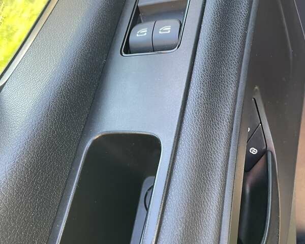 Серый Мерседес Sprinter, объемом двигателя 2.14 л и пробегом 135 тыс. км за 37755 $, фото 20 на Automoto.ua