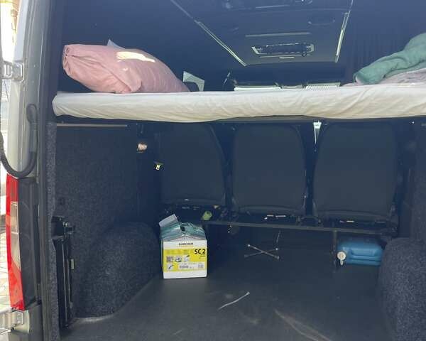 Серый Мерседес Sprinter, объемом двигателя 2.14 л и пробегом 135 тыс. км за 37755 $, фото 16 на Automoto.ua